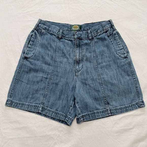 Cabela’s Women’s Denim Shorts Size 10 – Classic Casual Style - Picture 1 of 8